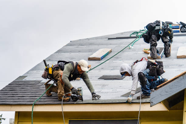 Professional Flat Roof Repair technician working in Oakesdale, WA